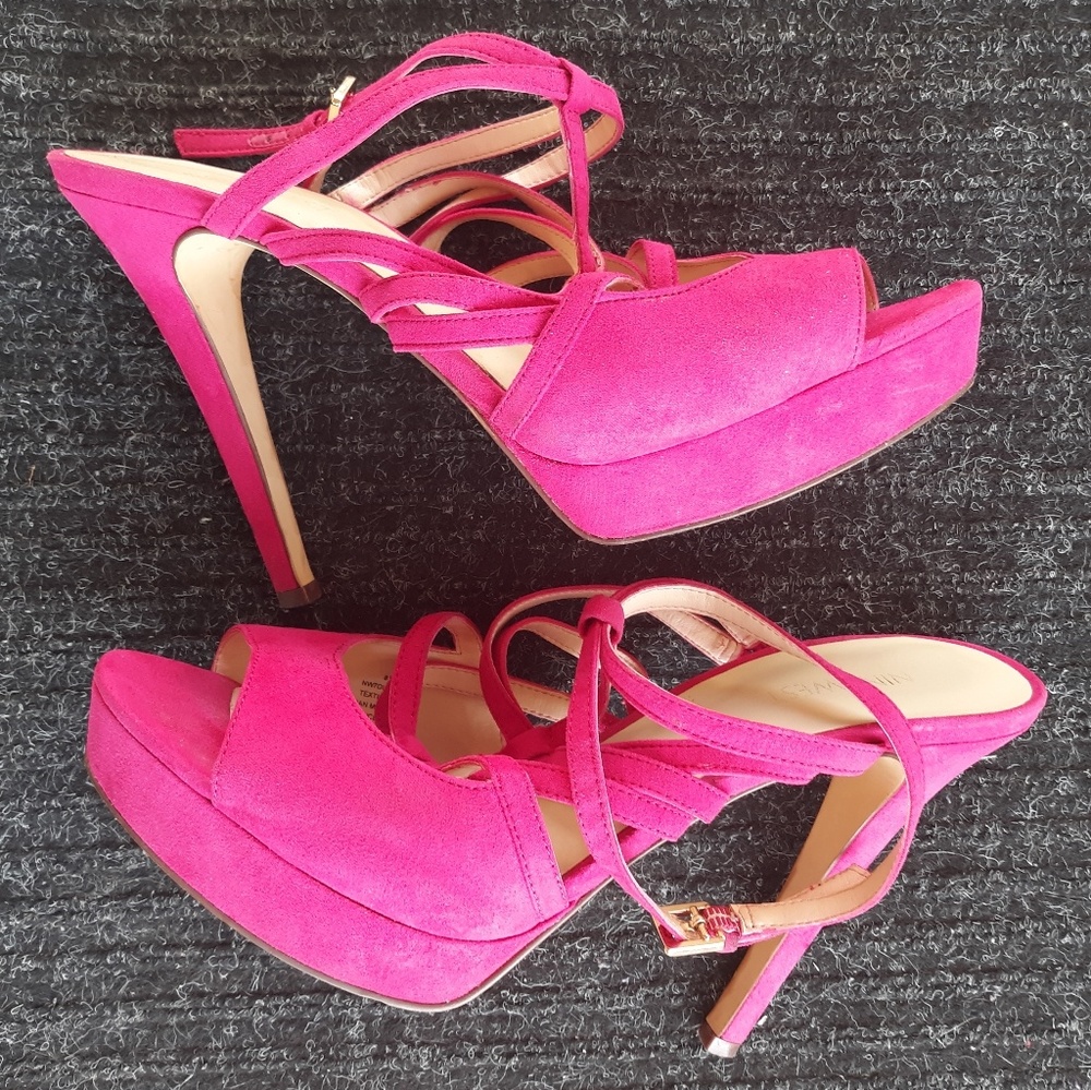 Hot Pink💕Strappy Sandals, by Nine West!